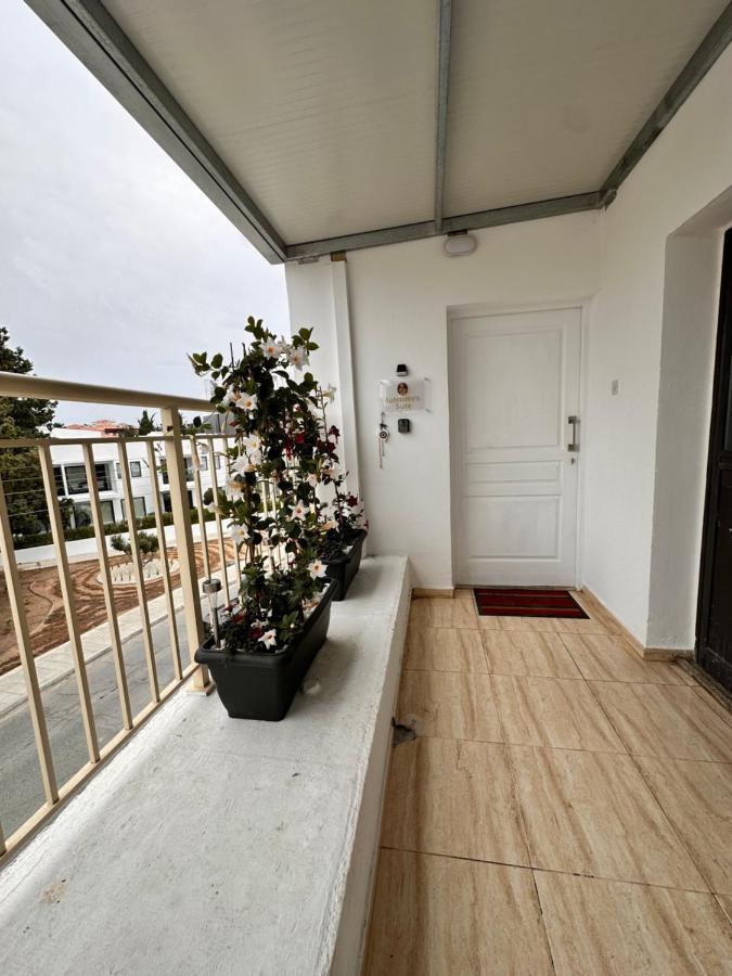 Aphrodites Suite Paphos Eksteriør billede